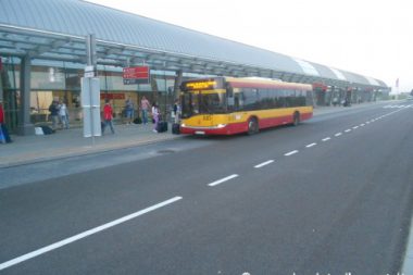 Come arrivare dall'aeroporto di Modlin a Varsavia