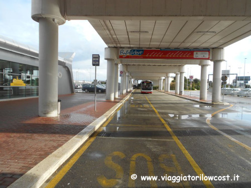 Collegamenti Aeroporto Bari Centro città in autobus