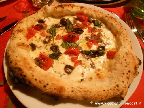 Pizzeria La Spelunca pizza napoletana di Antonio de Stasio