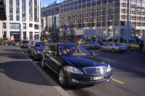 Come arrivare dall'aeroporto di Ginevra al CERN taxi